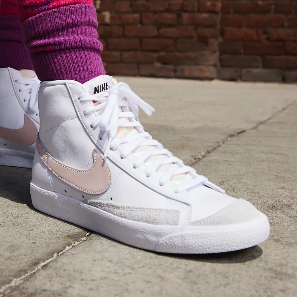 Nike Women’s Blazer Mid ‘77